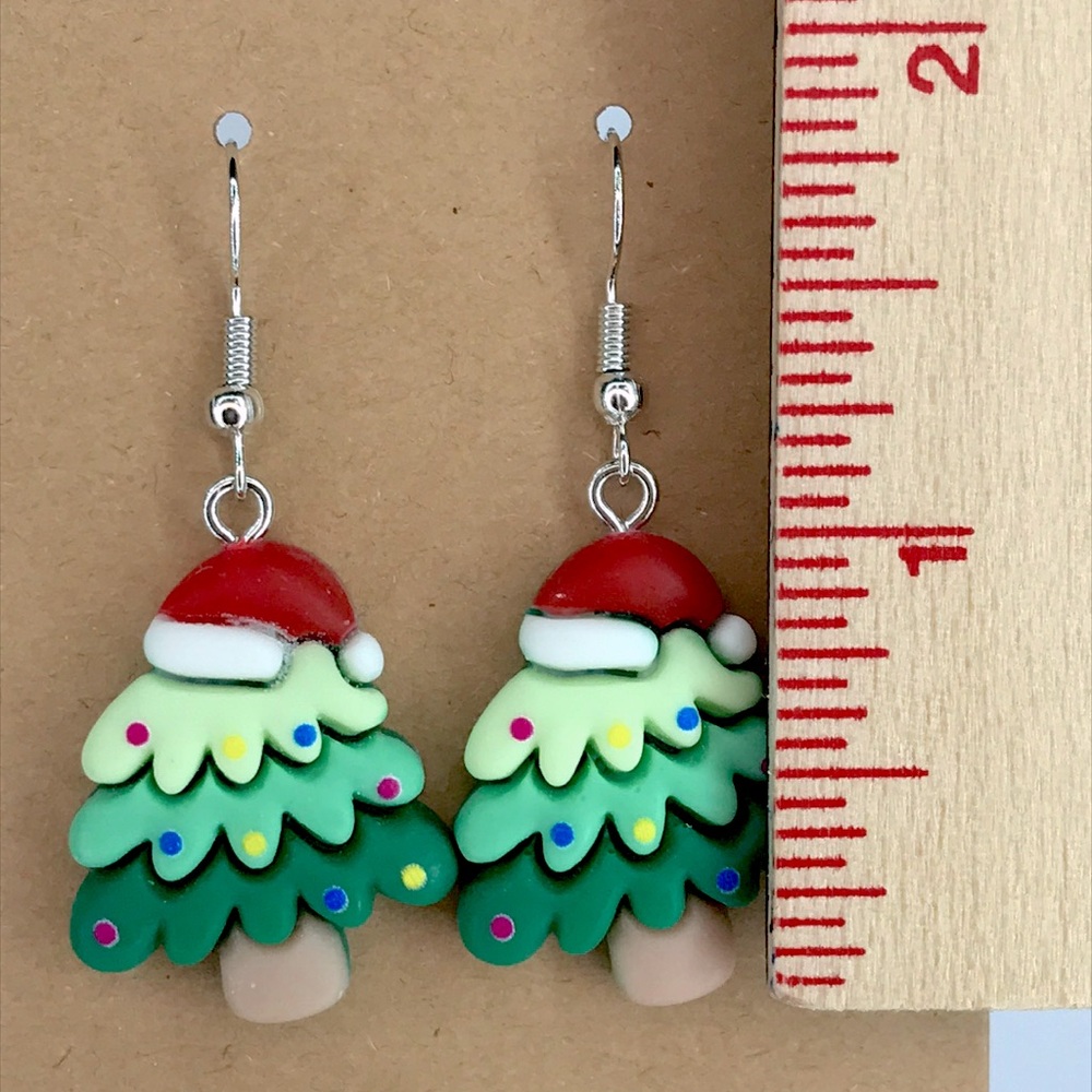 *LAST ONE* Resin Festive Christmas Tree Earrings Fashion Jewelry - Picture 2 of 4